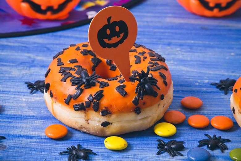 Halloweendonuts mit Kürbisfüllung