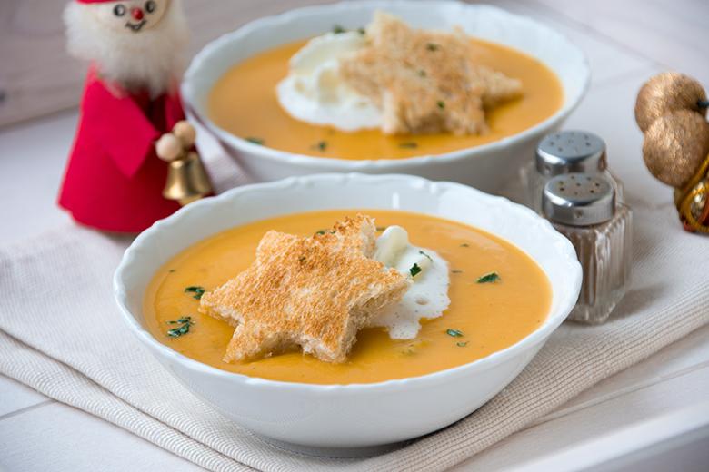 Klassische Weihnachtssuppe