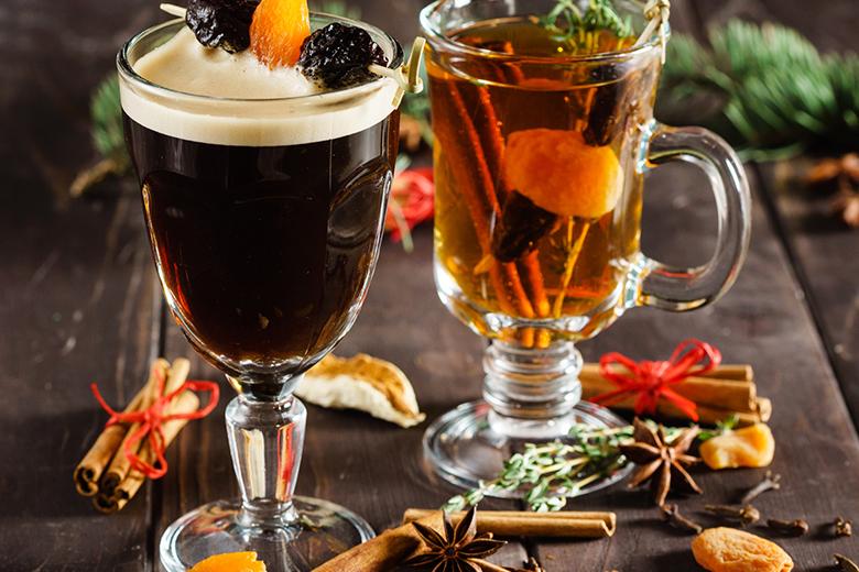 Orangen-Apfel-Glühwein