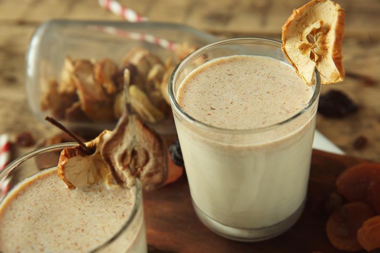 Milchshake mit Dörrfrüchten