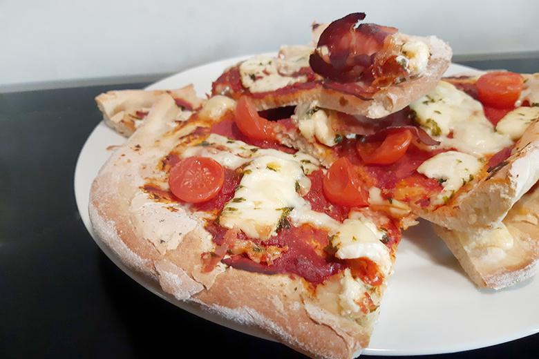Flammkuchen mit Bärlauchfeta