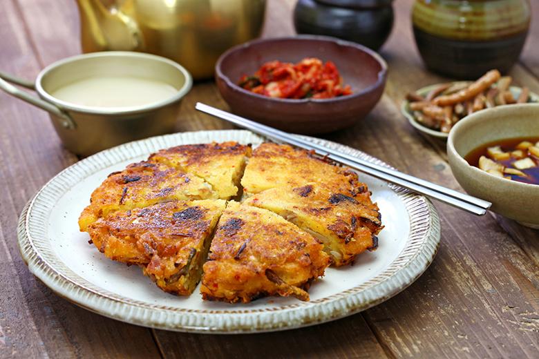 Koreanische Mungobohnenpfannkuchen