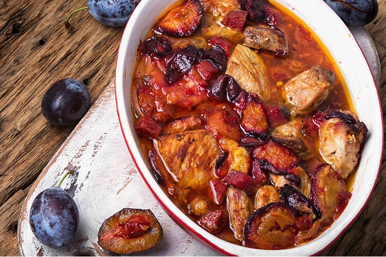 Fleisch in Zwetschgensauce