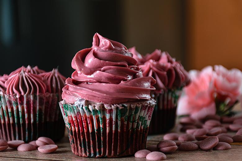 Rosa Buttercreme für Cupcakes