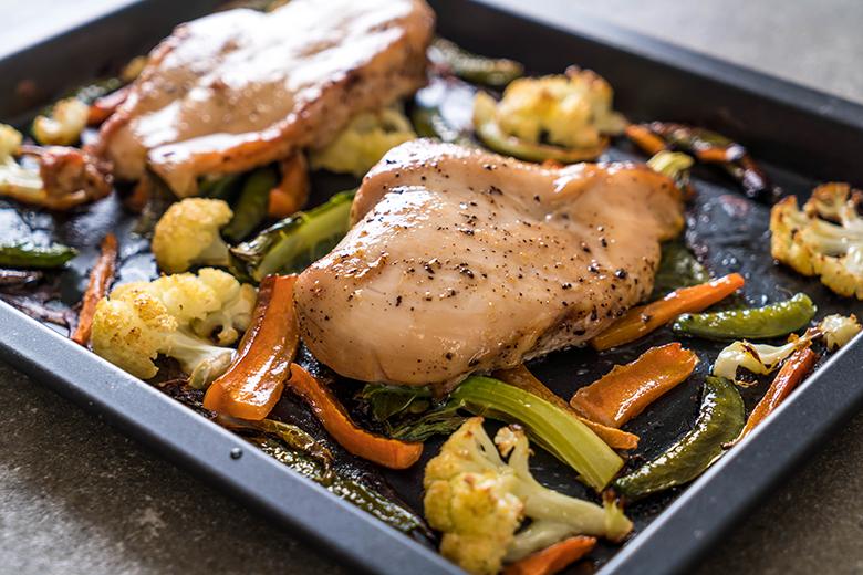 One Tray Oven Pouletbrust mit Gemüse
