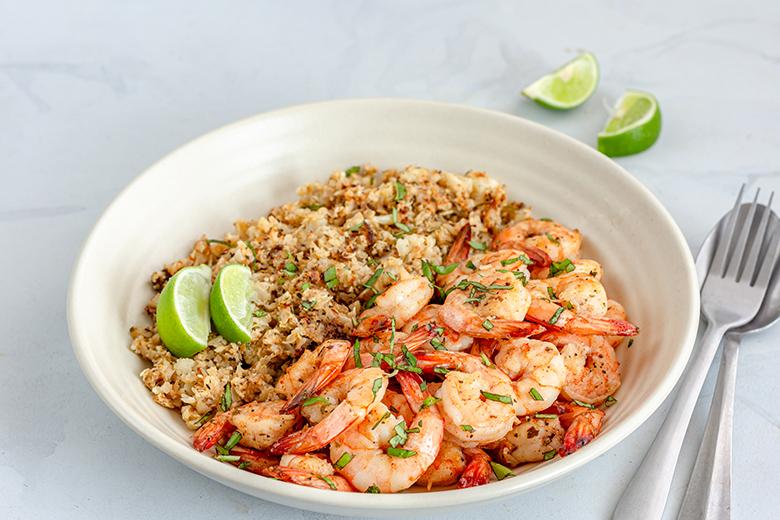 Blumenkohl Fried Rice mit Garnelen