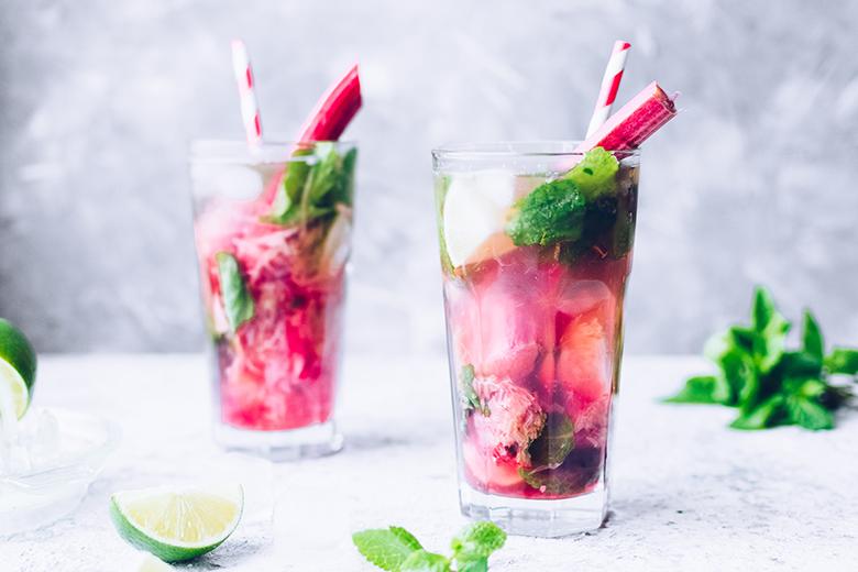 Rhabarber-Zitronen-Limonade