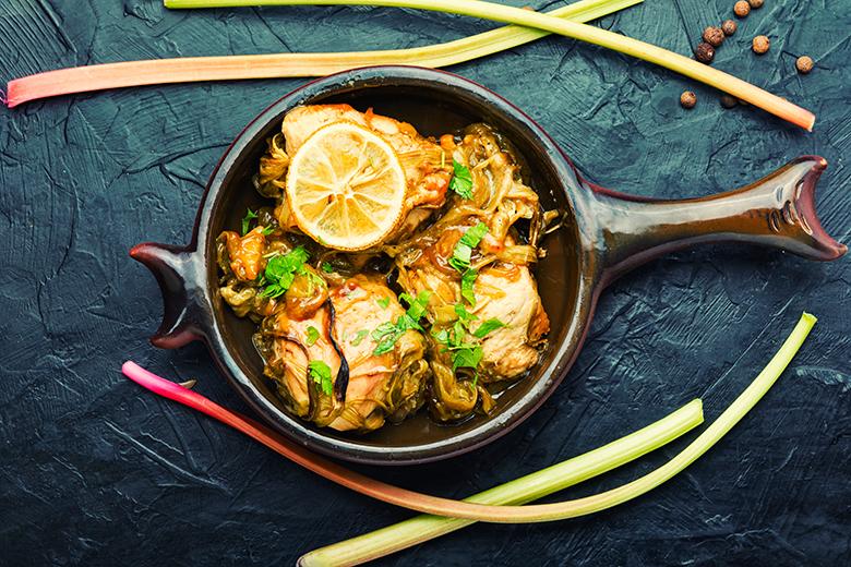 Pouletbrust mit Rhabarbergemüse