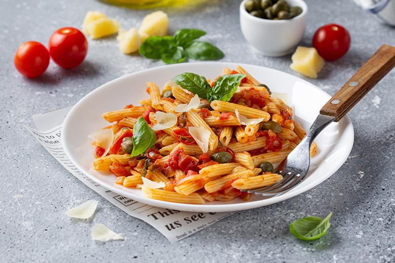 Penne mit Oliven und Sardellen
