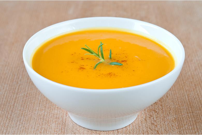 Kurkuma-Gemüsesuppe