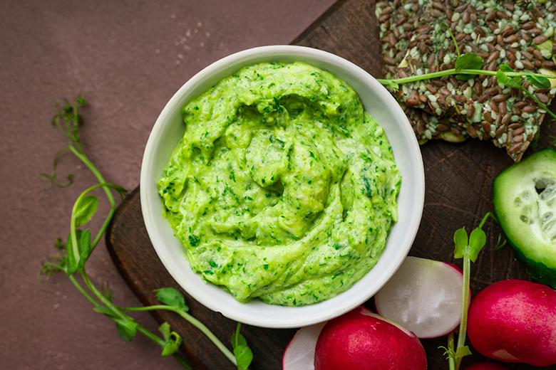 Gurkenhummus