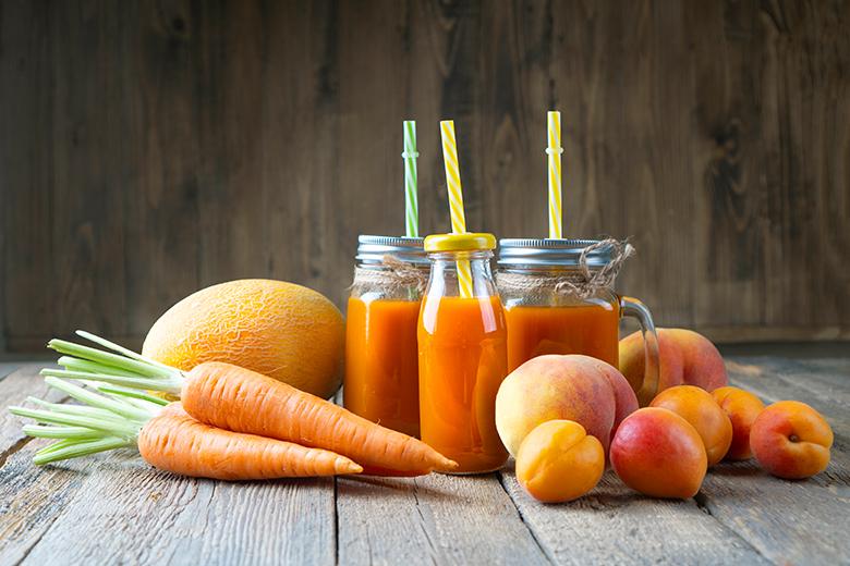 Gesunder Smoothie mit Aprikosen