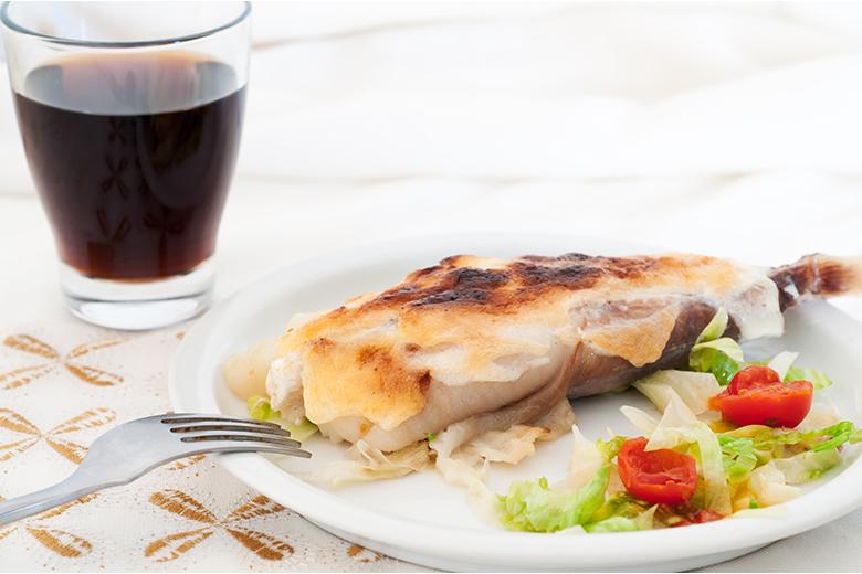 Seeteufel mit Knoblauchkruste