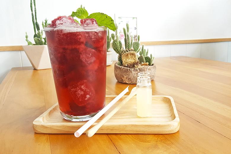 Hibiskus-Himbeer-Mocktail
