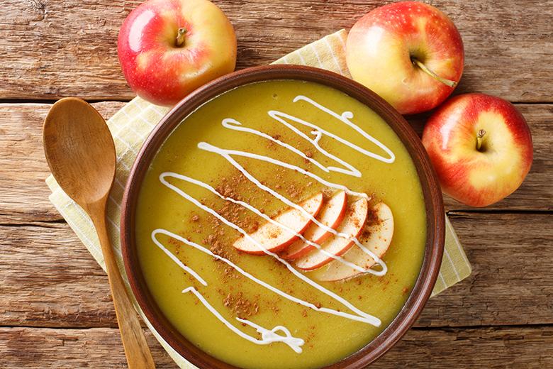 Apfelpüree-Suppe mit Zimt