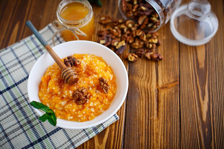 Kürbisbrei mit Honig und Nüssen