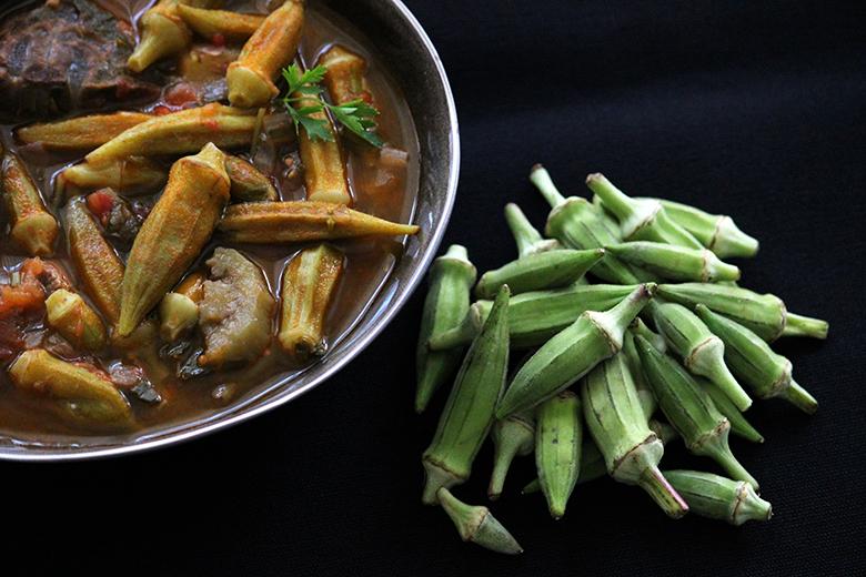 Gemüsesuppe mit Okra