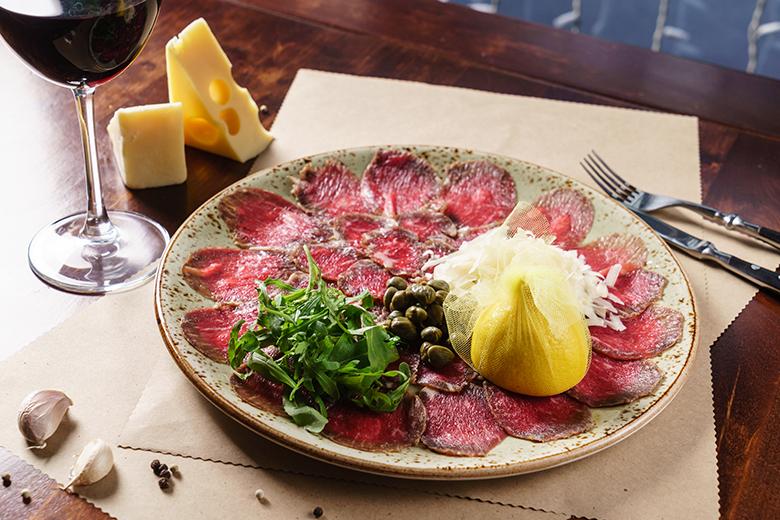 Rindfleisch-Carpaccio