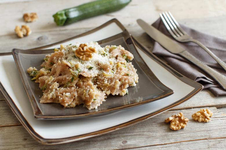 Vollkornpasta mit Topinamburrahmsauce