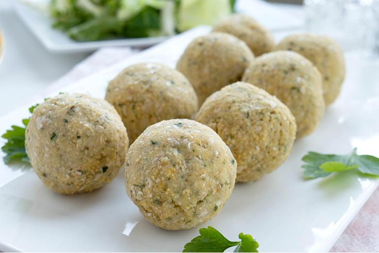 Couscous-Knödel mit Kräuter