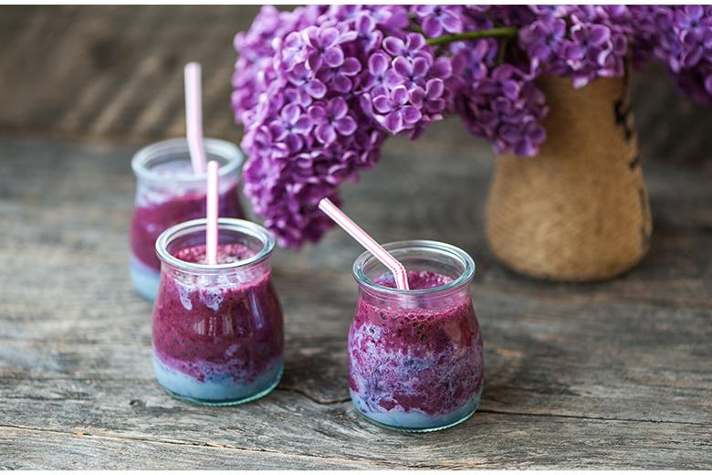 Beeren-Flieder-Smoothie
