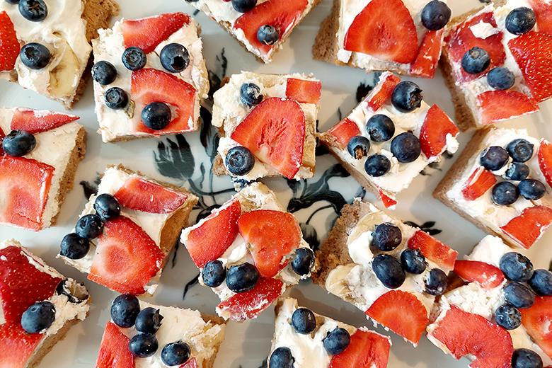 Biskuit-Obstkuchen