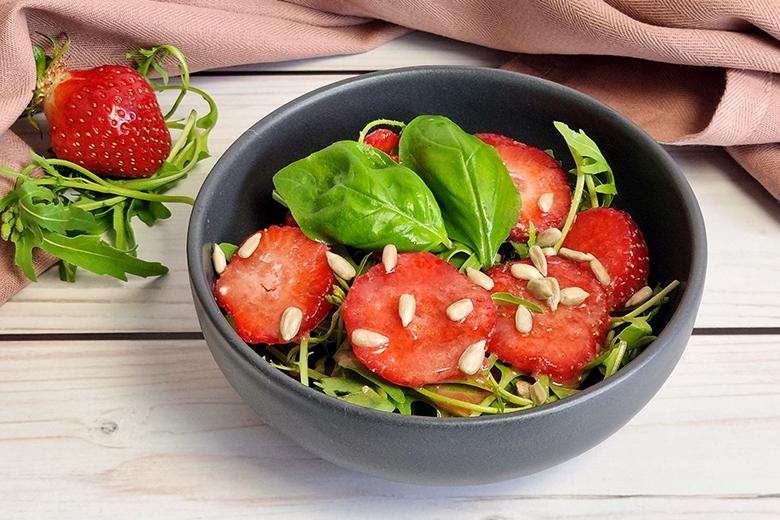 Erdbeer-Mozzarella-Salat