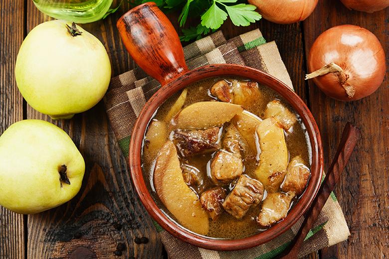 Quitteneintopf mit Lammfleisch