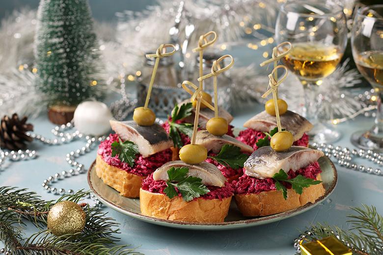 Canapese mit Hering