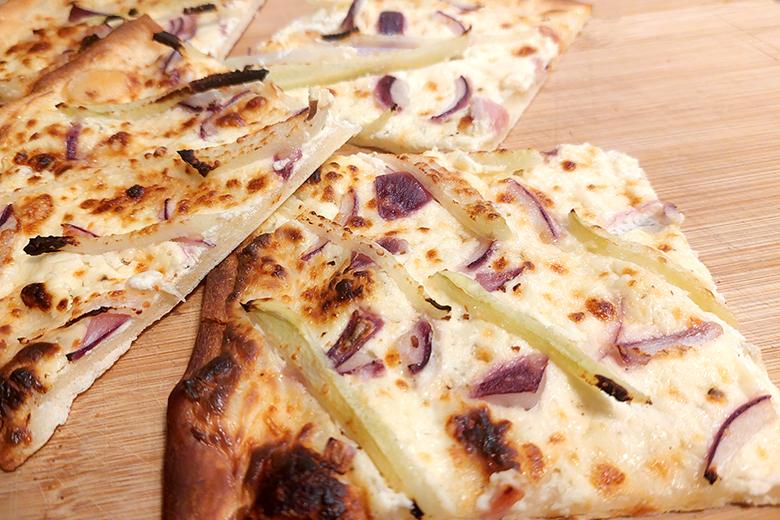 Flammkuchen mit Kohlrabi