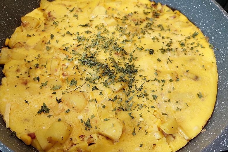 Kartoffel-Omelette mit Speck