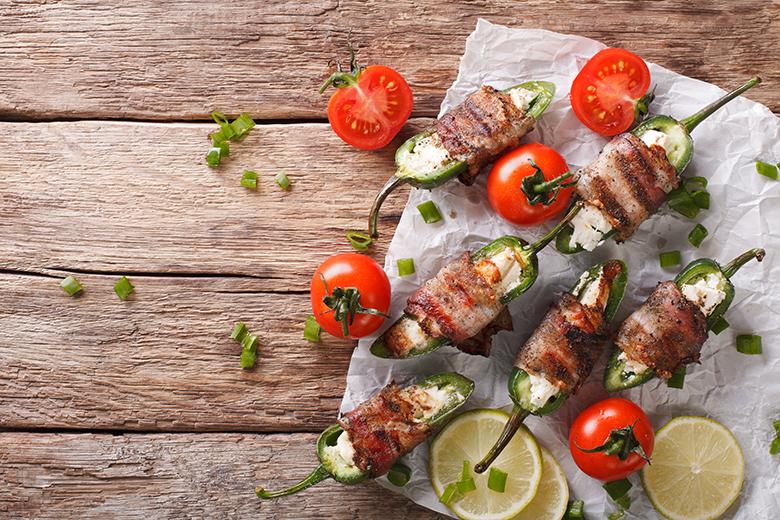 Grillierte Jalapenos mit Feta