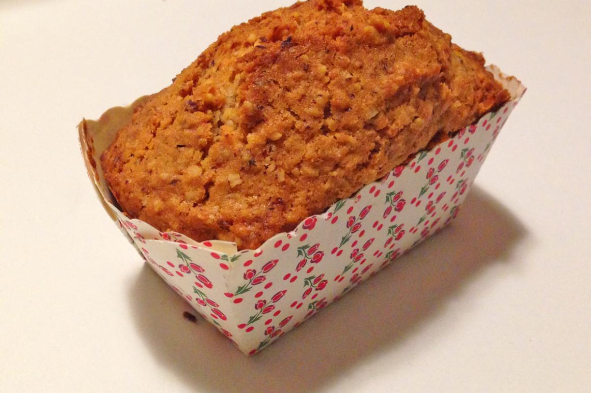 Einfacher Haselnusscake