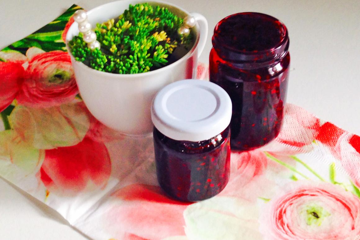 Brombeeren-Konfitüre aus dem Garten