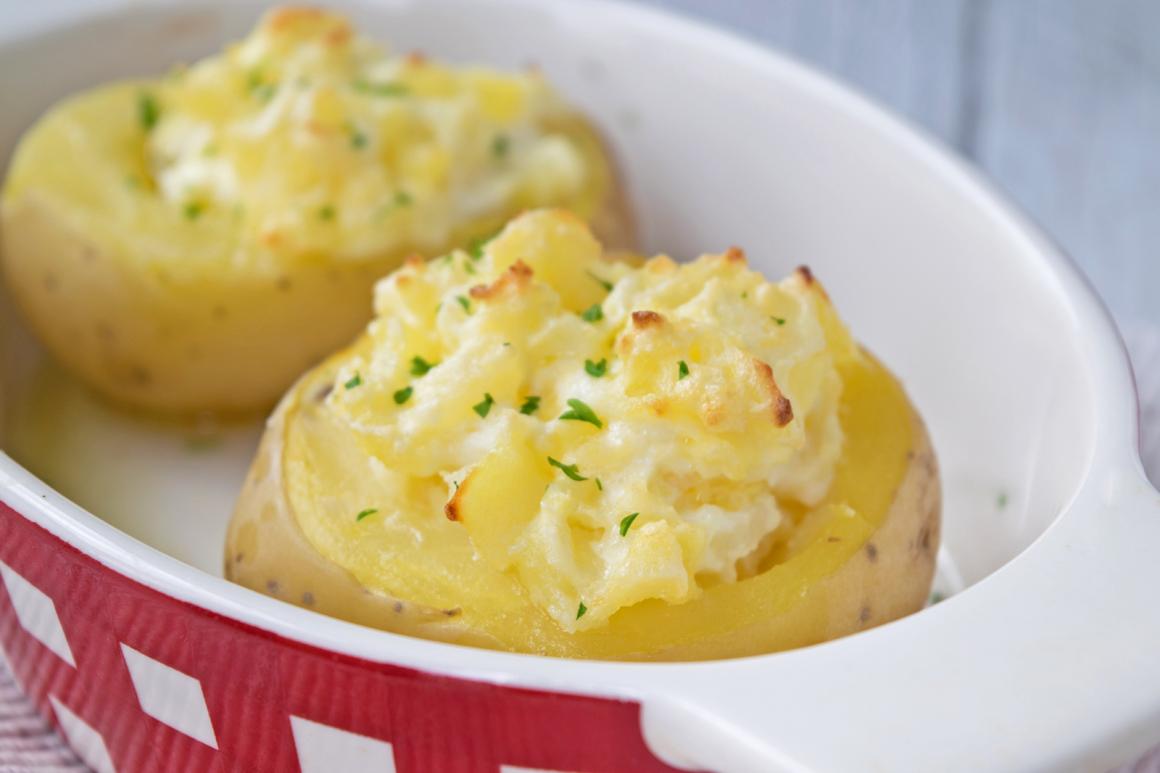 Gefüllte Backkartoffeln
