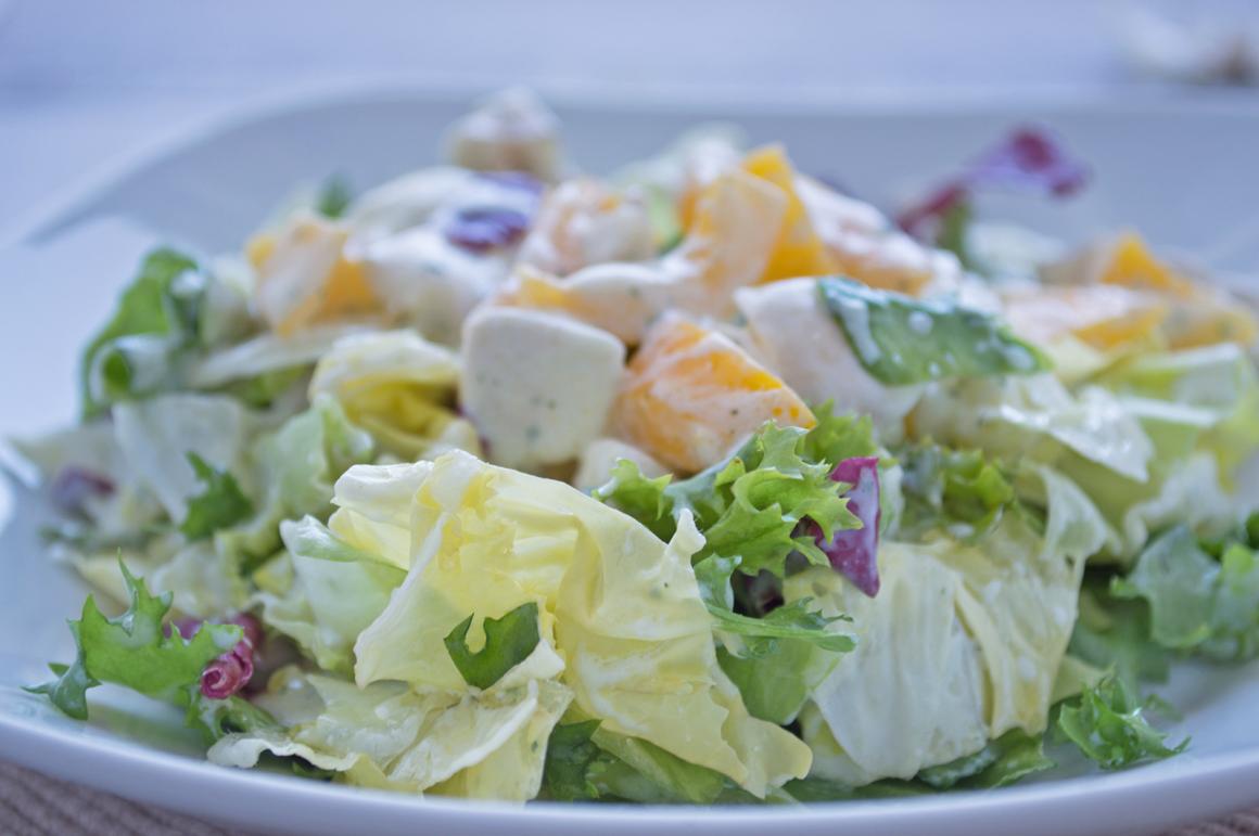 Kräuter-Rahm-Salatsauce