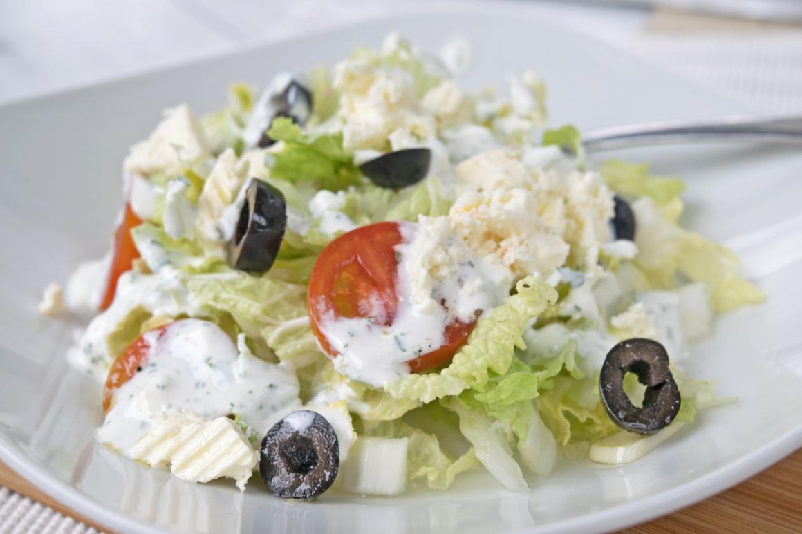 Zitronen-Feta-Salatsauce