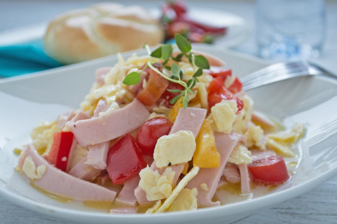 Wurst Käse Salat