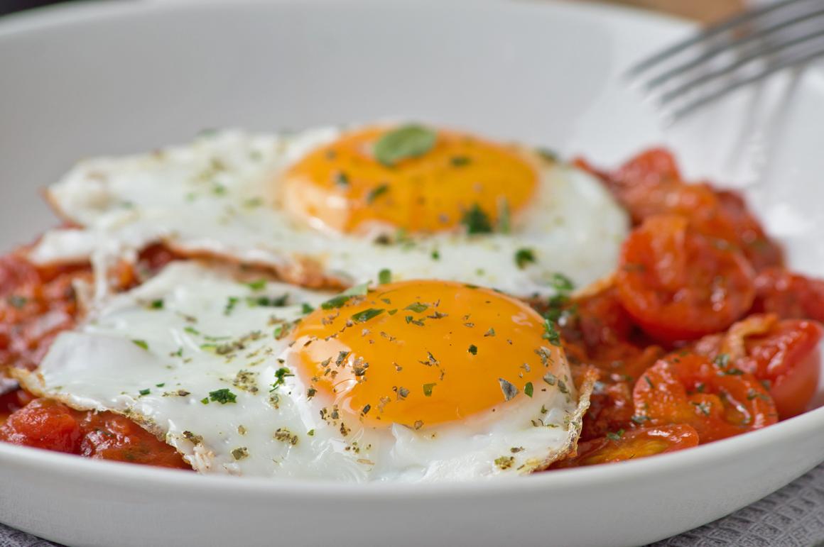 Speck-Zwiebel-Eier