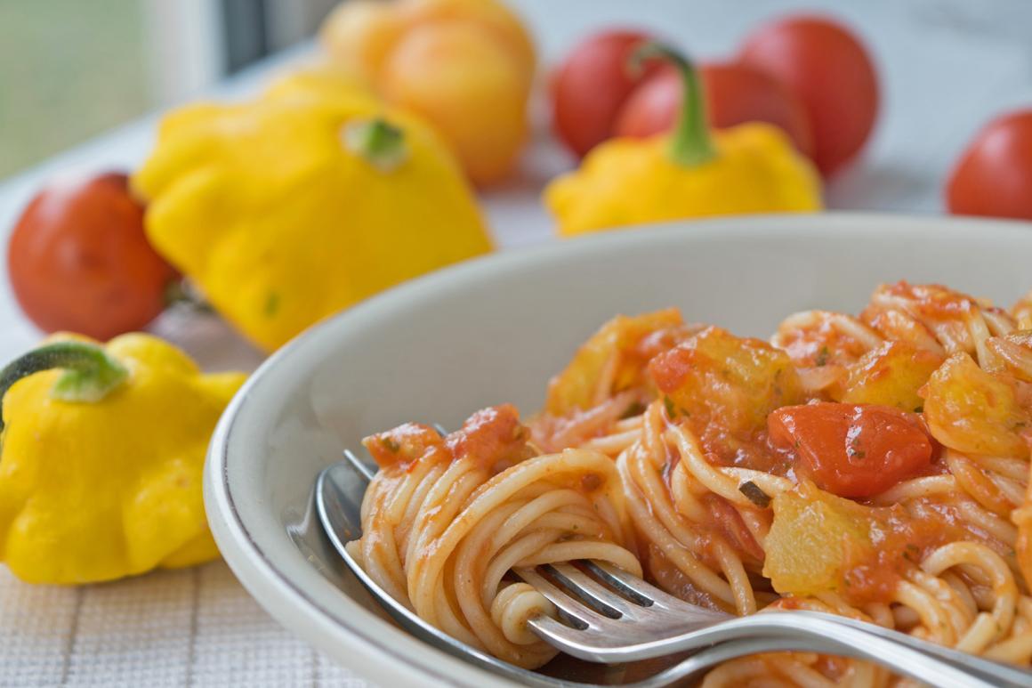 Spaghetti mit Tomaten-Kürbis-Sauce