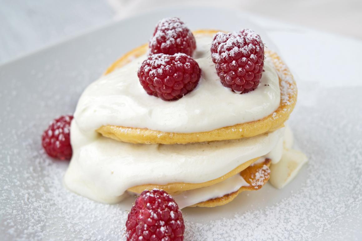 Pancakes mit Ricotta und Himbeeren