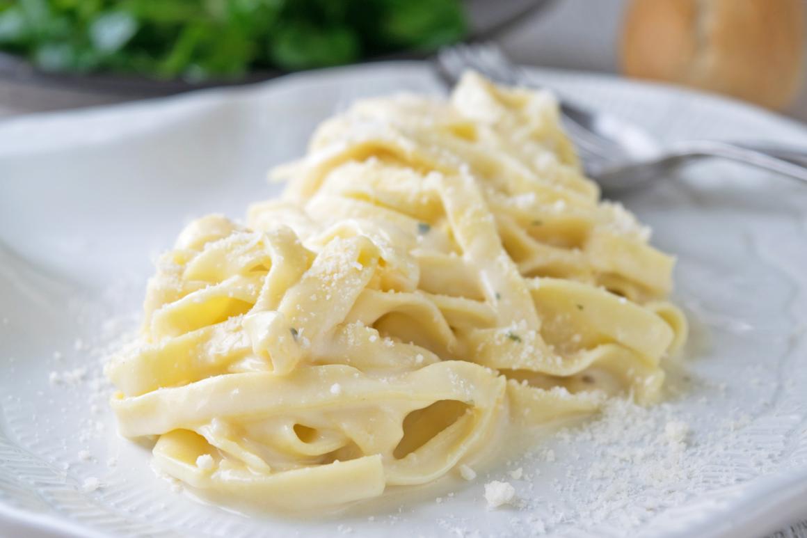 Linguine mit Vier-Käse-Sauce - Rezept