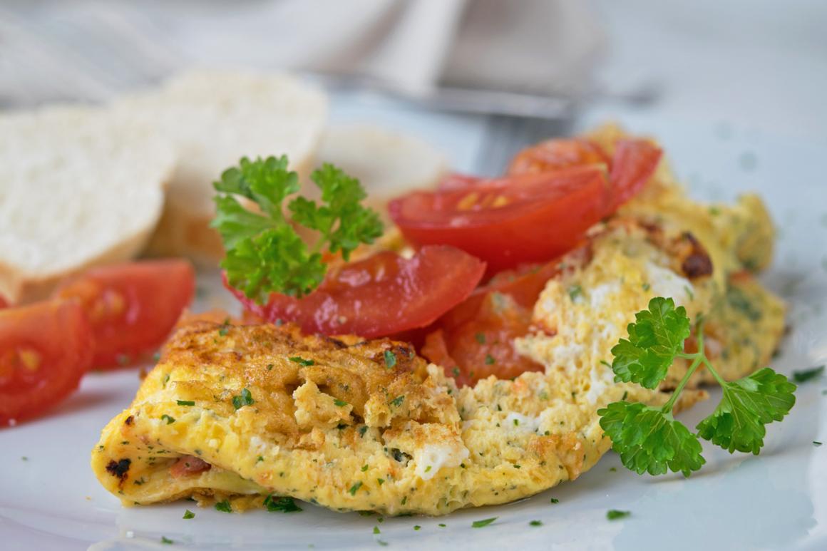 Tomaten-Feta-Omelette
