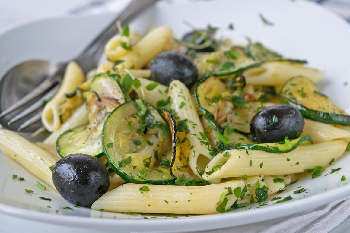 Zucchetti-Pasta-Salat