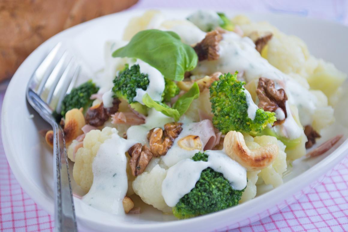 Bunter Blumenkohl-Salat