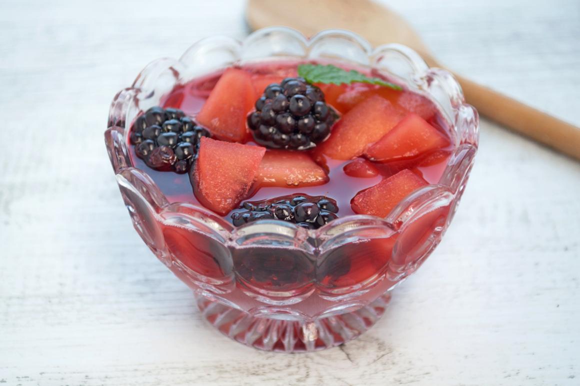 Apfel-Kompott mit Brombeeren - Rezept