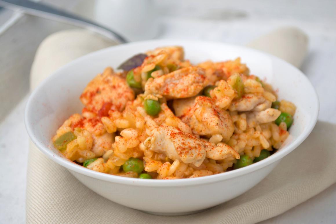Poulet Paella mit Peperoni