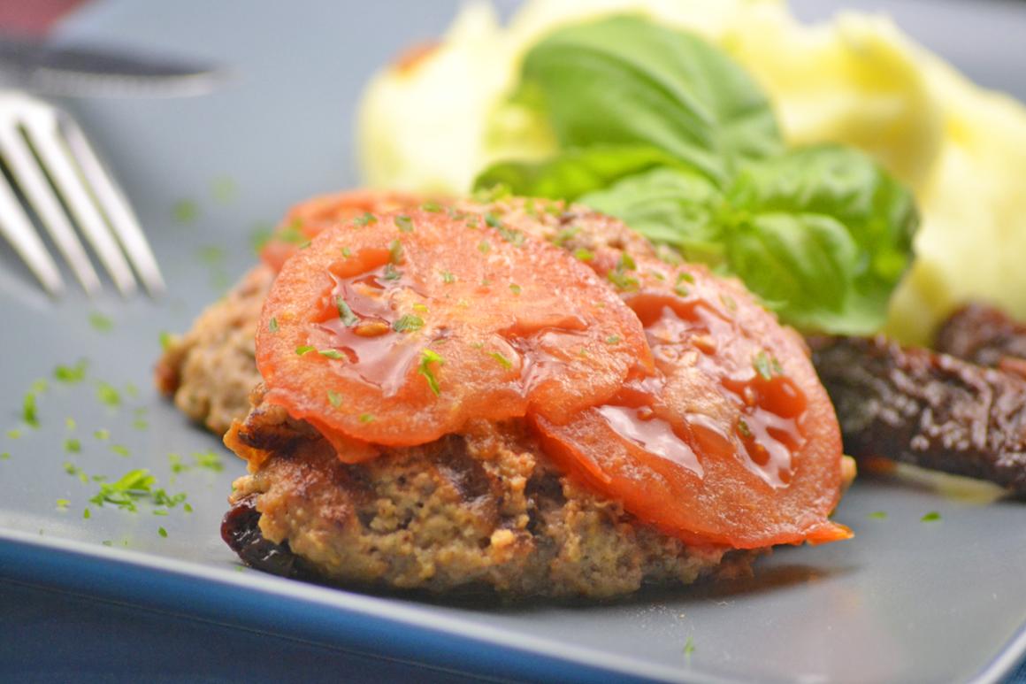Tomaten-Hacksteaks