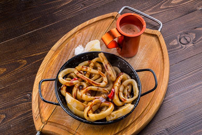 Miesmuscheln in Tomatensauce auf italienische Art - Rezept