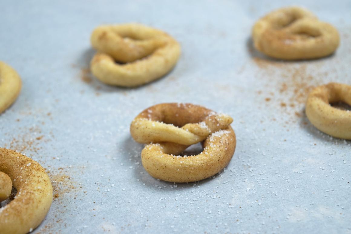 Süsse Brezelchen mit Zimt